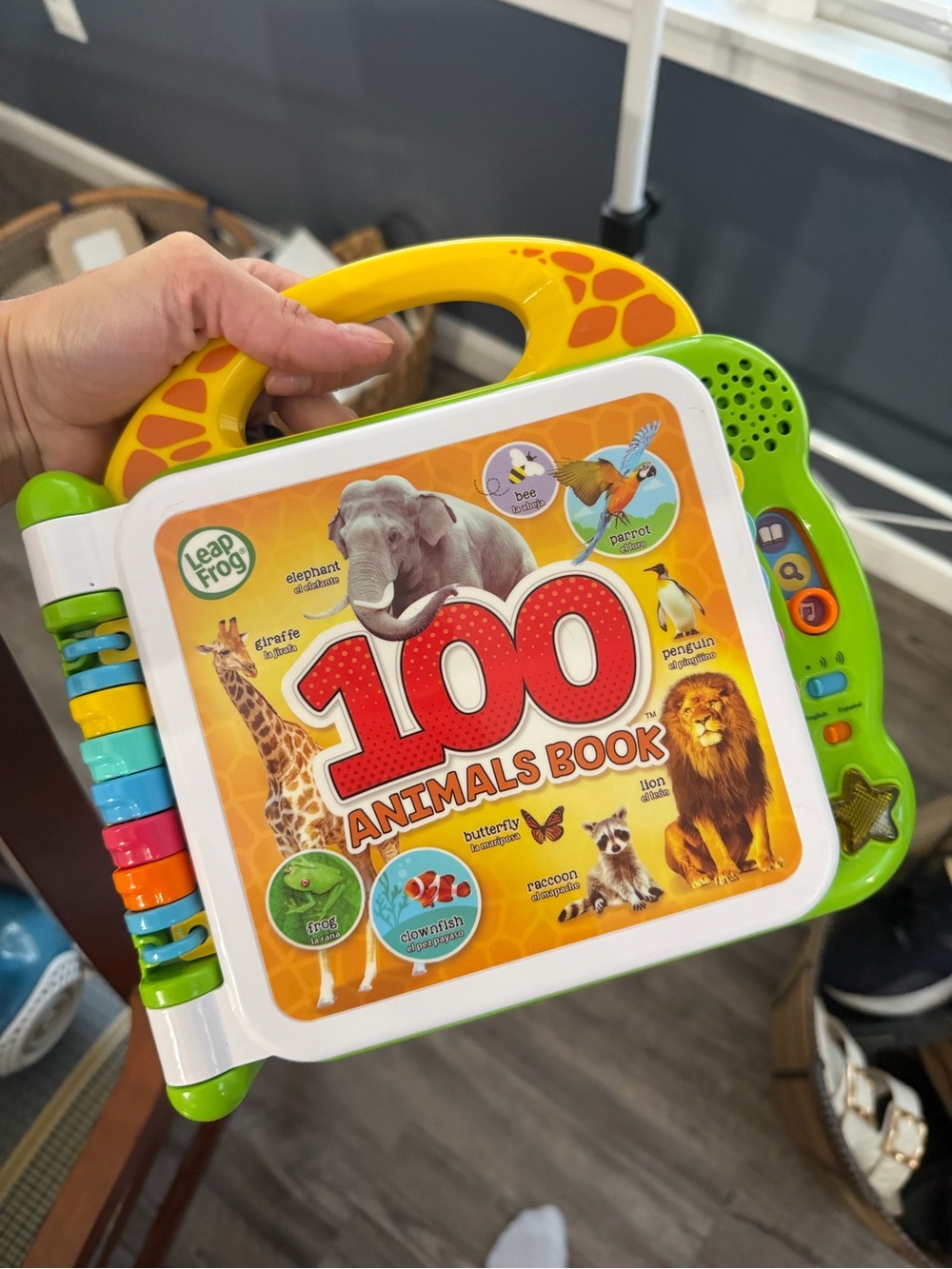 LeapFrog 100 Animals Book - Yellow & Green Interactive Learning Toy